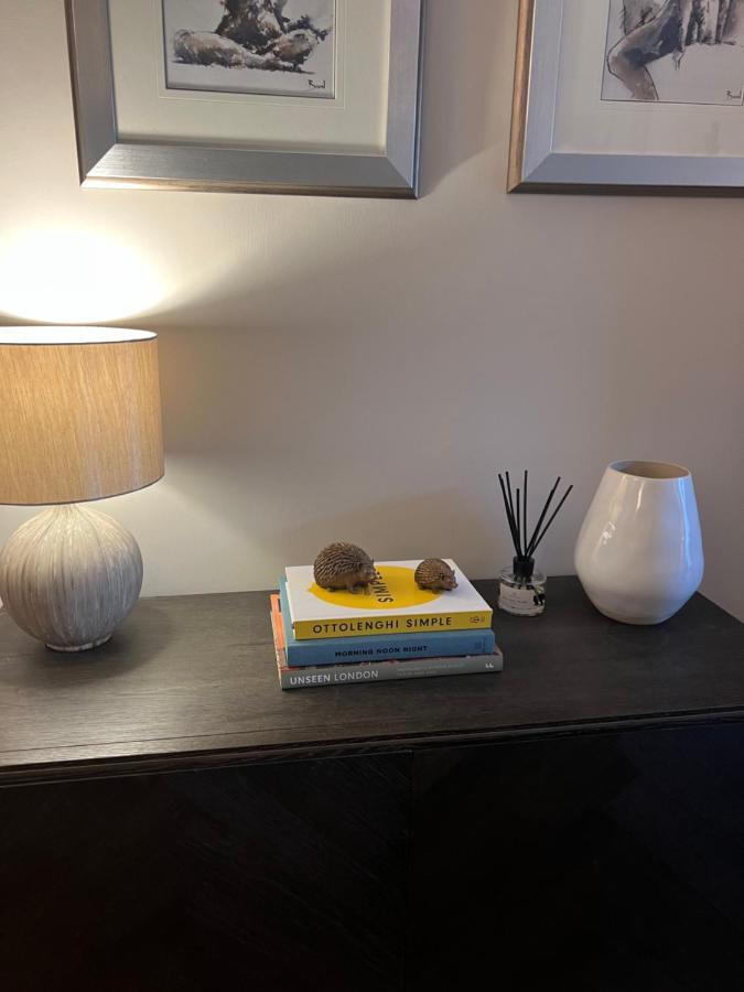 2 Bedroom Apartment Just Off Kings Road Londres Exterior foto