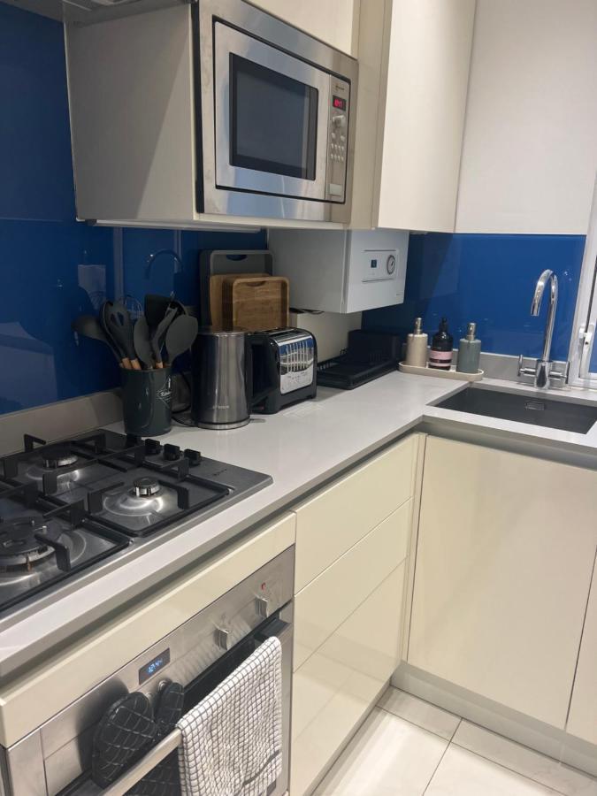 2 Bedroom Apartment Just Off Kings Road Londres Exterior foto